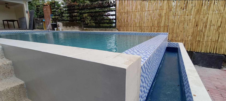 La Montana Pool Construction Image 4