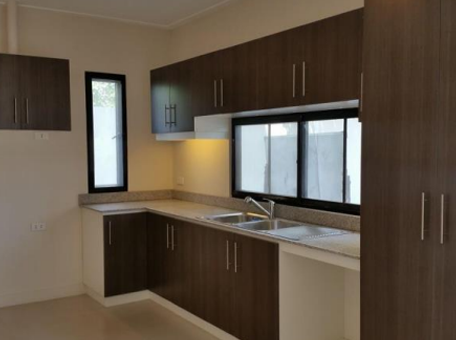 Solona Townhouse Project Image 3